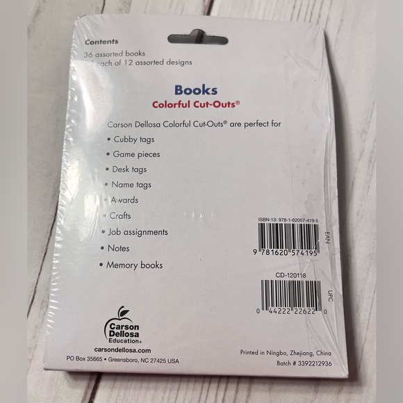 New/Repackaged-Carson Dellosa Book Bulletin Board Cut-Outs - Picture 3 of 3
